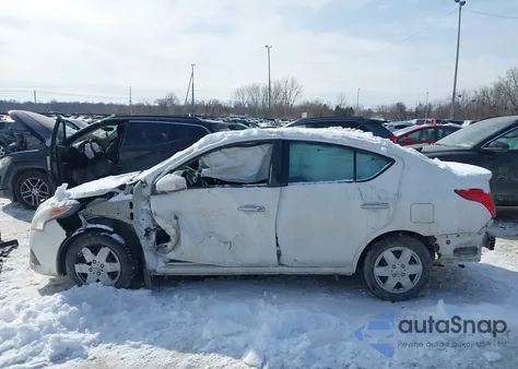 2016 Nissan Versa 1.6 Sv z USA, uszkodzony, nr VIN 3N1CN7AP0GL882192